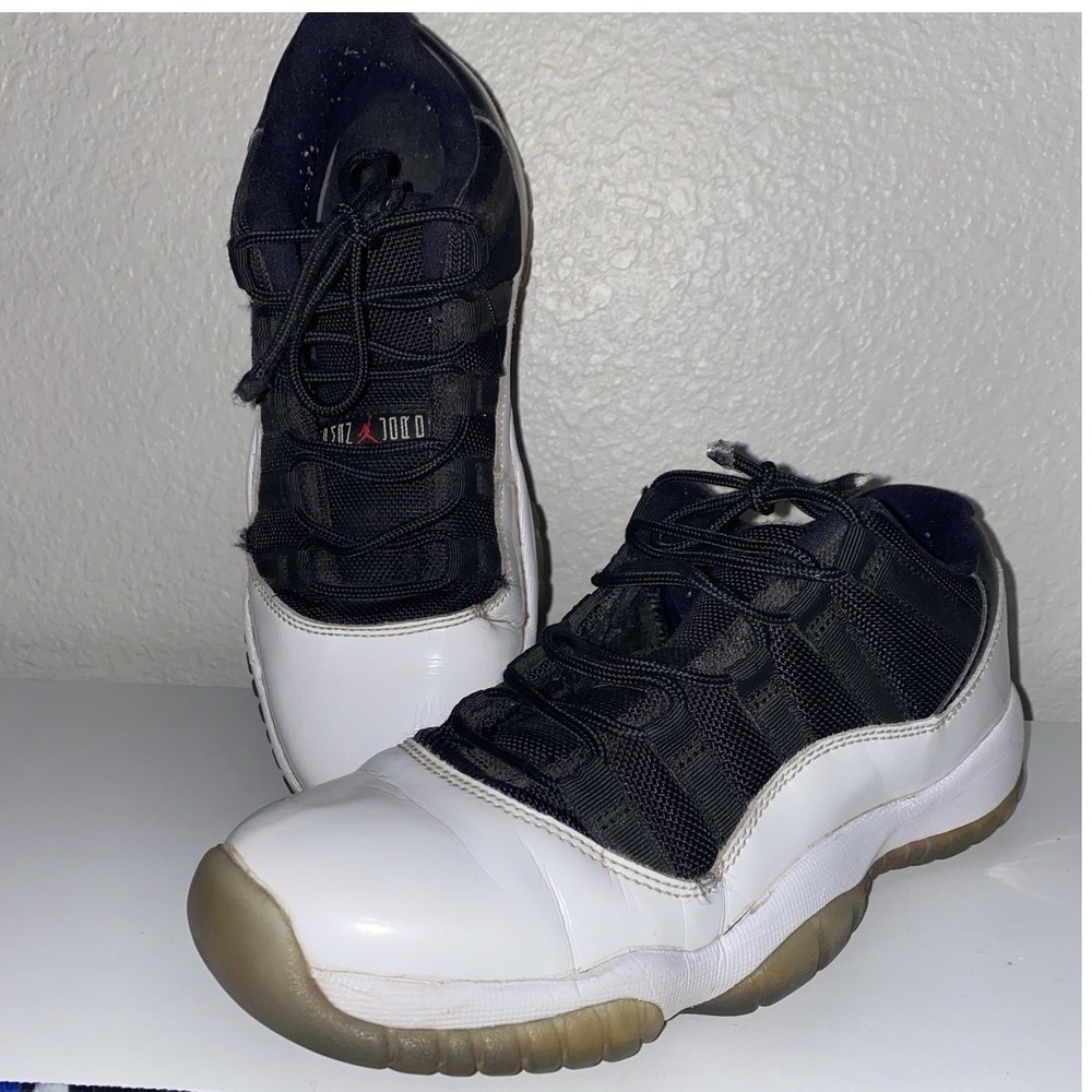 Air Jordan 11‎ Retro Low Tuxedo White Black TD Size 8 Women's 6.5Y